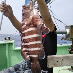 康仁丸・ジギング釣り果